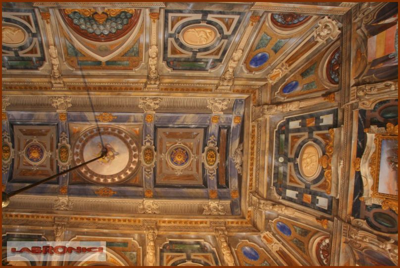 Clicca sul nome per scaricare le foto