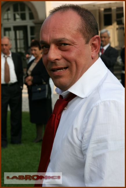 Clicca sul nome per scaricare le foto