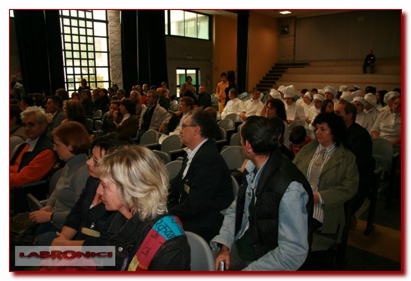 Clicca sul nome per scaricare le foto 