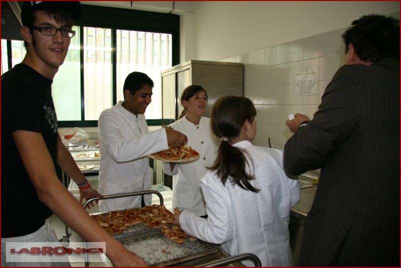 Clicca sul nome per scaricare le foto 