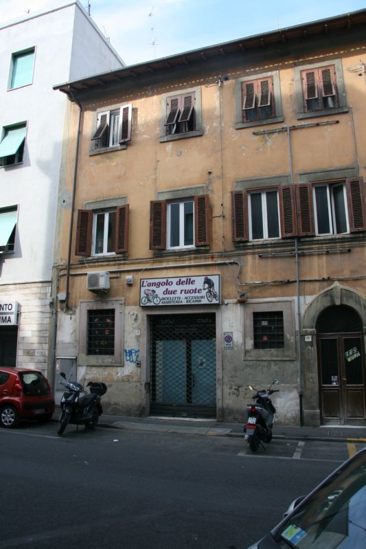 Clicca sul nome della foto  per scaricare (formato compresso)