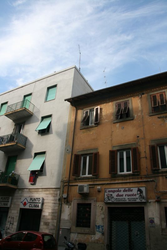 Clicca sul nome della foto  per scaricare (formato compresso)