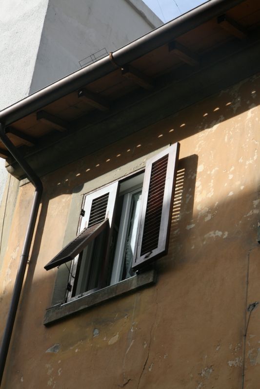Clicca sul nome della foto  per scaricare (formato compresso)